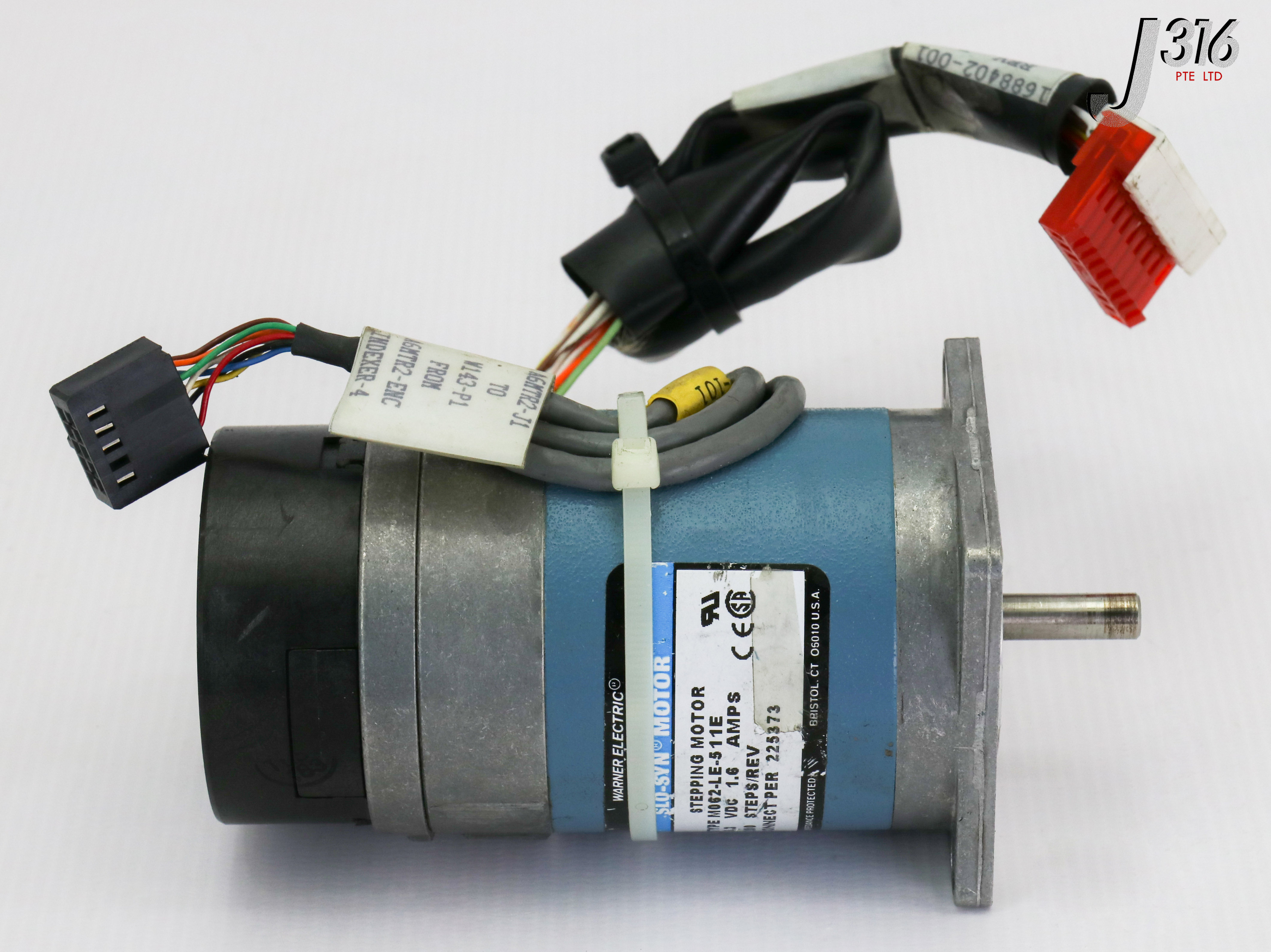 685 WARNER ELE SLO-SYN STEPPING MTR W/ RENCO ENCODER 1688402-001